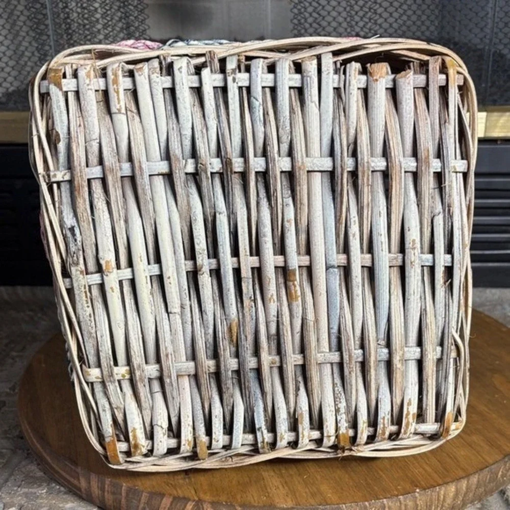 Vintage White Wicker Basket Square Shaped w/Colored Braid Easter 90s‎ 17.5